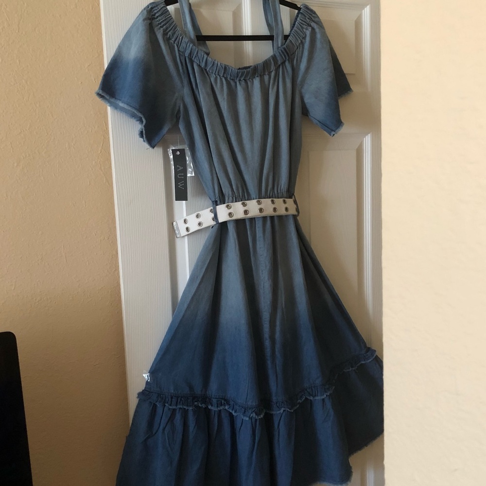 AUW DRESS